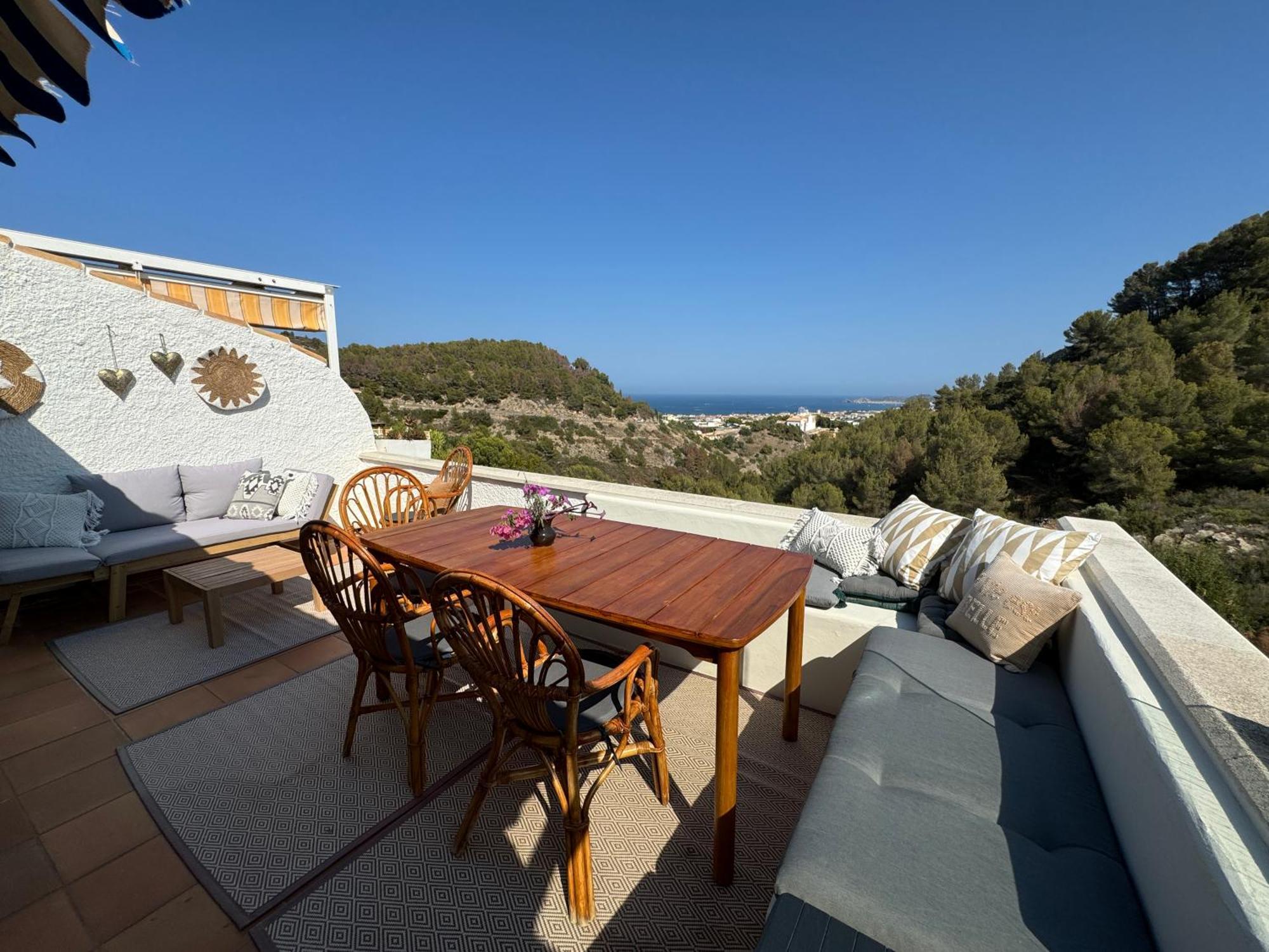 Santa Lucia Sea View Apartment *